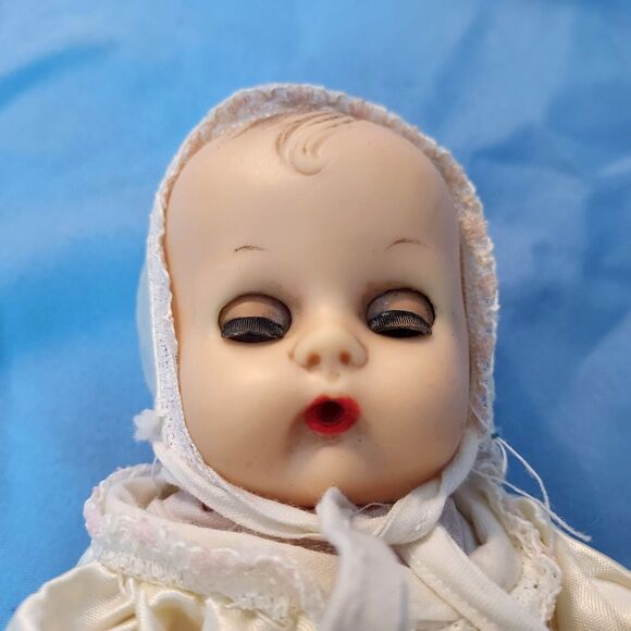 Vintage Vogue Ginnette vinyl 8” Baby Doll Drink & Wet Molded Hair 1950's - Picture 5 of 16